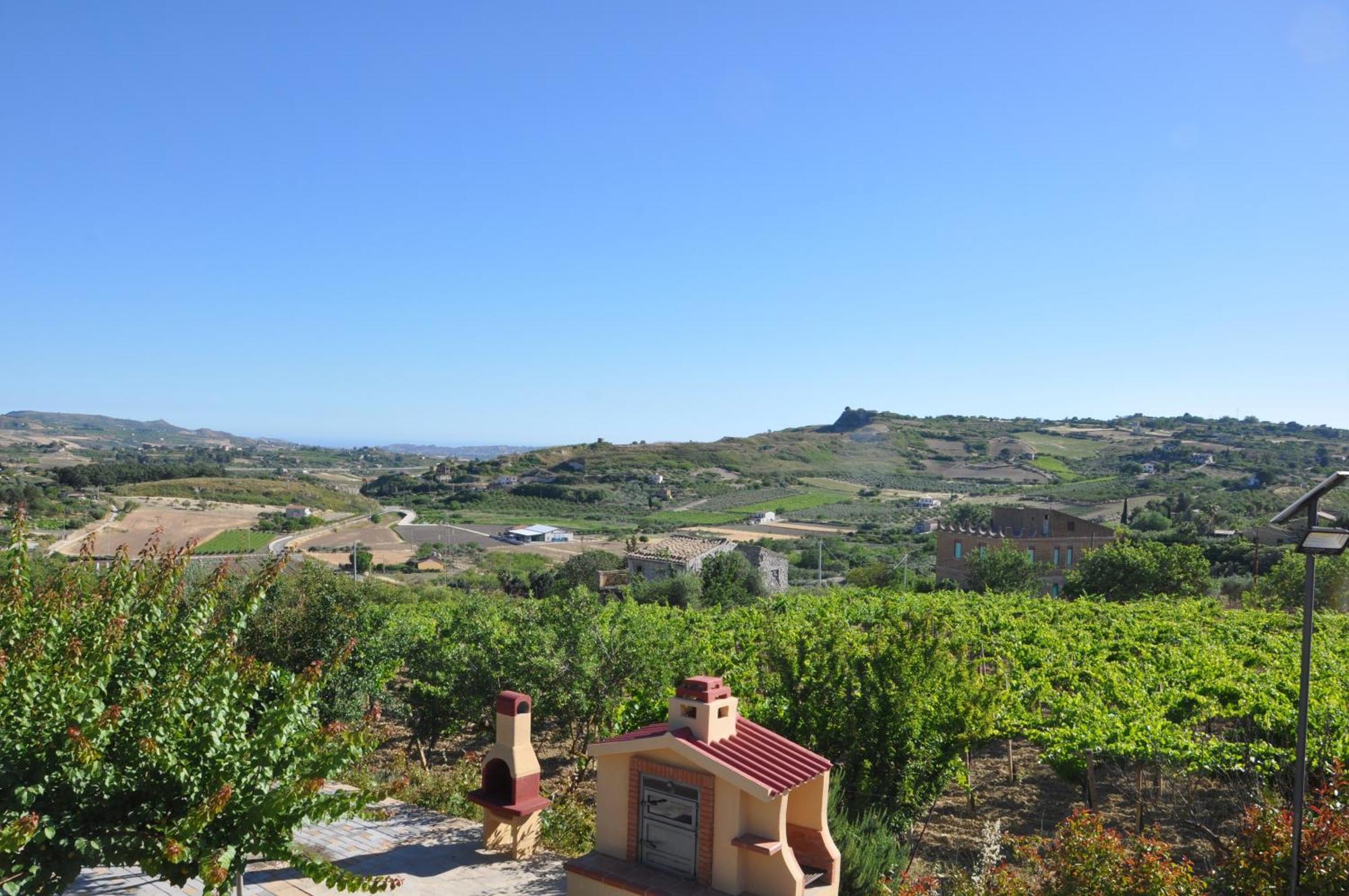 B&B La Terrazza Degli Scrittori Racalmuto Esterno foto