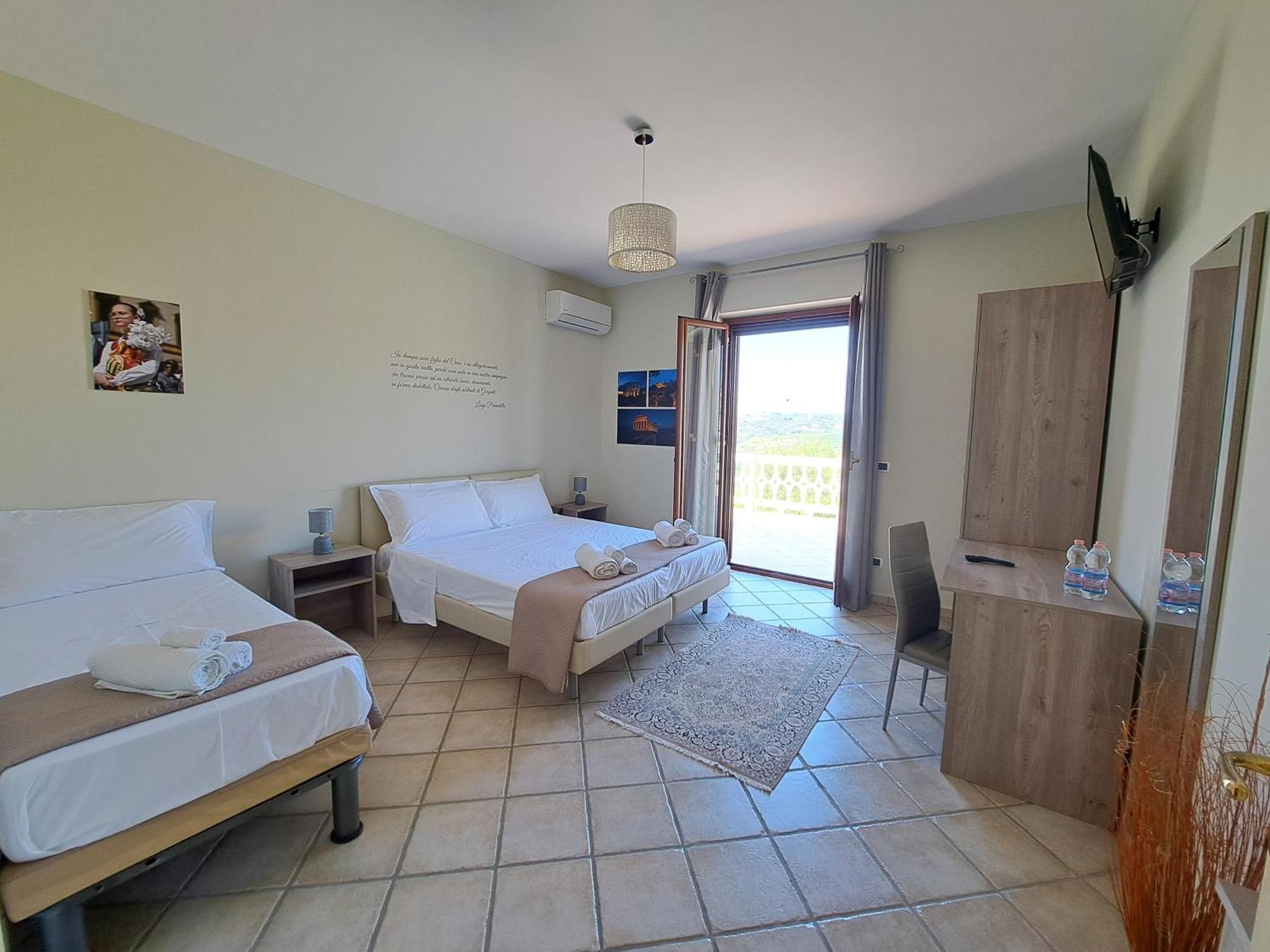 B&B La Terrazza Degli Scrittori Racalmuto Esterno foto